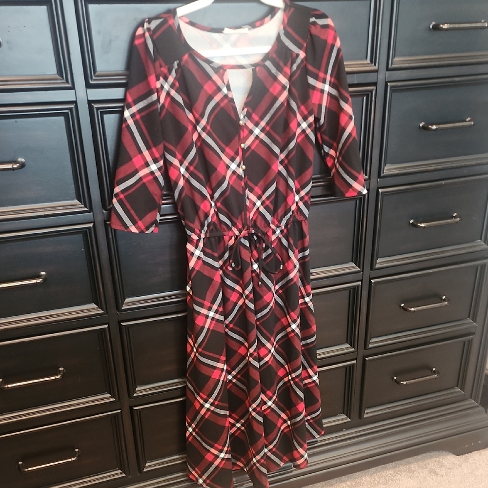 NViU Plaid Dress Size Small